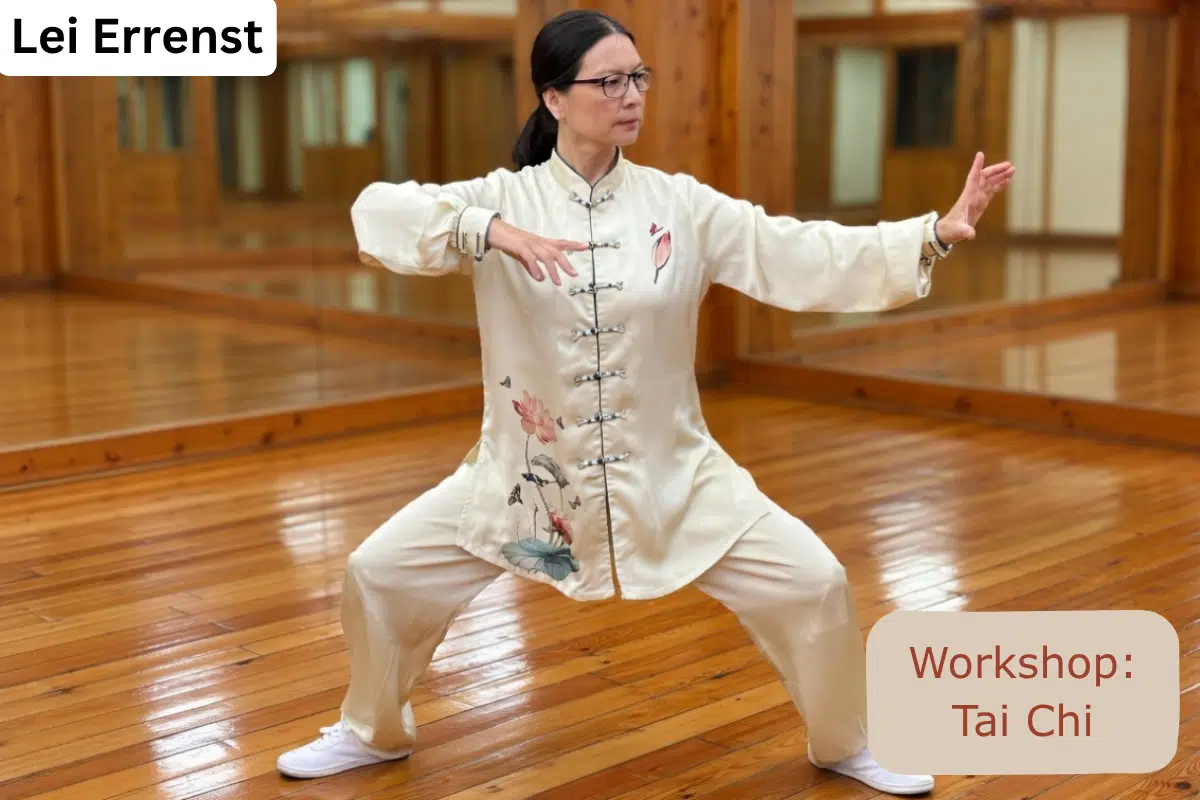 Lei Errenst in Tai Chi Haltung